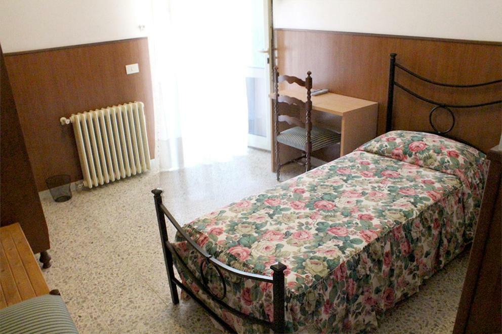 Oasi Di Pace Hotel Sutri Eksteriør billede